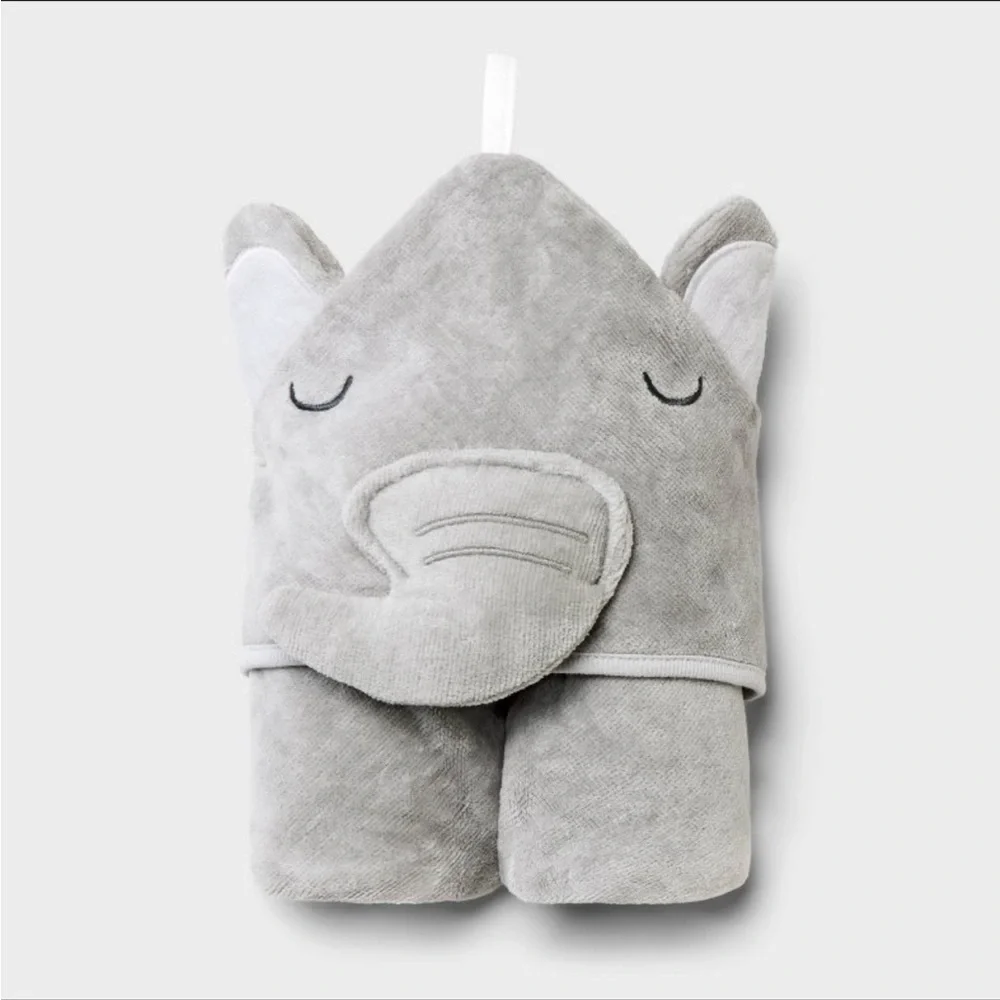 CLOUD ISLAND | HOODED ELEPHANT TOWEL